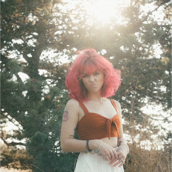 A few pieces caught your eye? Make a bundle and get a deal! - Picture 3 of 4